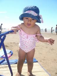 Боси по пясъка