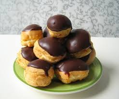 http://tbn1.google.com/images?q=tbn:5nhNYLcDPbAgqM:http://www.teatime-blog.com/wp-content/bilder/profiterol.jpg