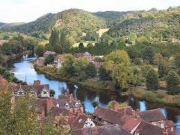 http://tbn1.google.com/images?q=tbn:8r95dQuXqdYoiM:http://www.virtual-shropshire.co.uk/bm~pix/town-bridgnorth-01~s600x600.jpg