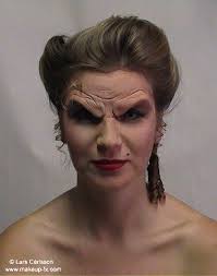 http://tbn1.google.com/images?q=tbn:AbcJrFUkXb4BgM:http://www.makeup-fx.com/images/Heather%2520Vampire%25202.jpg