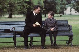 http://tbn1.google.com/images?q=tbn:BzYJ4TH5eYdHqM:http://www.altfg.com/Stars/f/finding-neverland-1.jpg