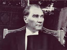 http://tbn1.google.com/images?q=tbn:EJQVp-yvzQgllM:http://kemalataturkrenkli.files.wordpress.com/2008/10/ataturk_sb019.jpg