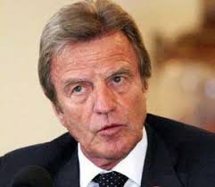 French FM attacked over African contracts