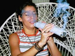 [img width=137 height=103]http://tbn1.google.com/images?q=tbn:HNPFBCloB_X2SM:[url]http://growabrain.typepad.com/growabrain/images/big_joint.jpg[/url][/img]