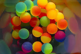 http://tbn1.google.com/images?q=tbn:HdRJR7HEOlzeCM:http://www.adliterate.com/archives/Bravia%2520balls.JPG