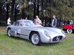 1955_Mercedes_300_SLR_coupe_f3q.JPG