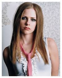 http://tbn1.google.com/images?q=tbn:OsSt-9HDD3hIhM:http://www.franceastro.com/Astro-people/admin/uploads/actus/Avril-Lavigne