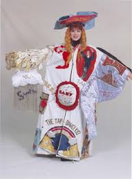 Gypsy Robe (Carol Rosegg Photo)