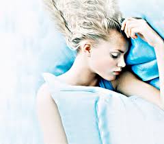 http://tbn1.google.com/images?q=tbn:e3E1ICpBy6autM:http://bedzine.com/blog/wp-content/uploads/2007/09/sleep051206_450x395.jpg
