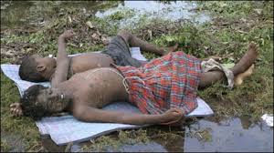 http://tbn1.google.com/images?q=tbn:sPBpJ3R8LU-B5M:http://www.tamilnet.com/img/publish/2004/12/tsunami_mull_01.jpg