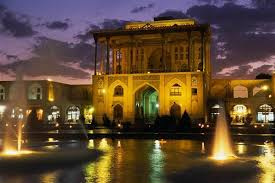 عالي قاپو اصفهان