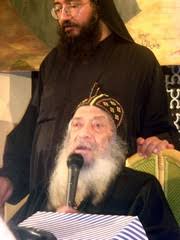 http://tbn1.google.com/images?q=tbn:xpLlzBkrooyZ-M:http://www.masi7i.com/uploads/42/495/pope_shenouda_monk.jpg