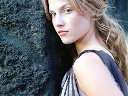 agrandir cette image de ali-larter