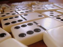 Image: domino.jpg