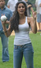 Emmanuelle Chriqui Filming You Don’t ...