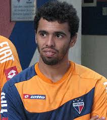 A imagem “http://tbn1.google.com/images?q=tbn:sgFpvPkbyiPphM:http://www.jangadeiroonline.com.br/blogs/esportes/wp-content/uploads/2009/03/coutinho.jpg” contém erros e não pode ser exibida.