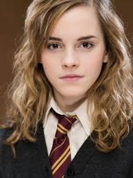 FW: أختاروا من 1 إلى 30وشوفي تشبهين مين من المشاهير ...‎ Emma-watson-as-hermione-granger-in-harry-potter