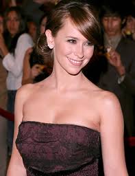 Jennifer Love Hewitt Pictures