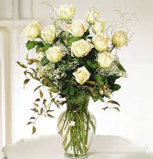 white_rose_bouquet_t
