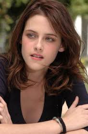 Kristen Stewart will play a 16 year